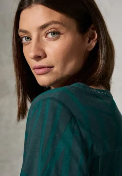 Print-Shirt mit Ziersteinen petrol green