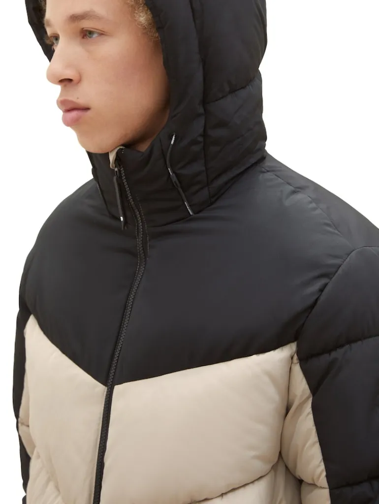 Pufferjacke mit recyceltem Polyester paving stone