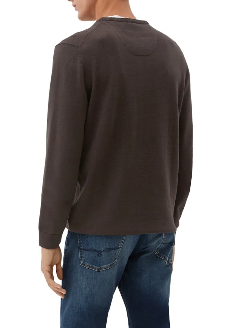 Pullover aus Feinstrick braun2