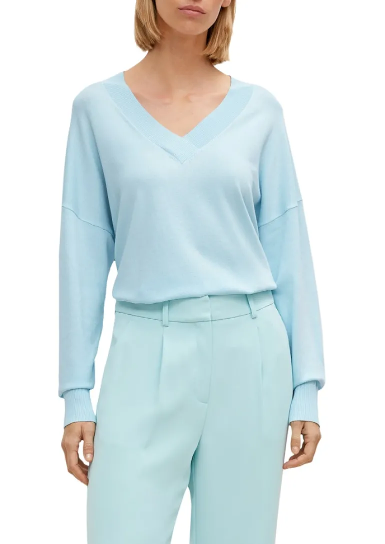 Pullover mit V-Ausschnitt aus Viskosemix blau