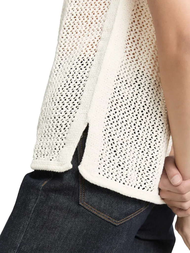 Pullunder mit Lochmuster whisper white
