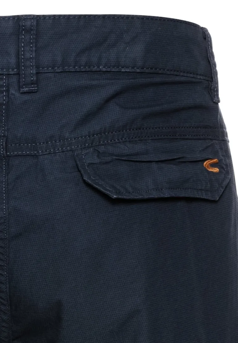 Regular Fit Cargo Shorts mit Minimal Print night blue