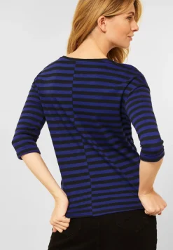 Shirt mit Streifen Muster cosmic blue