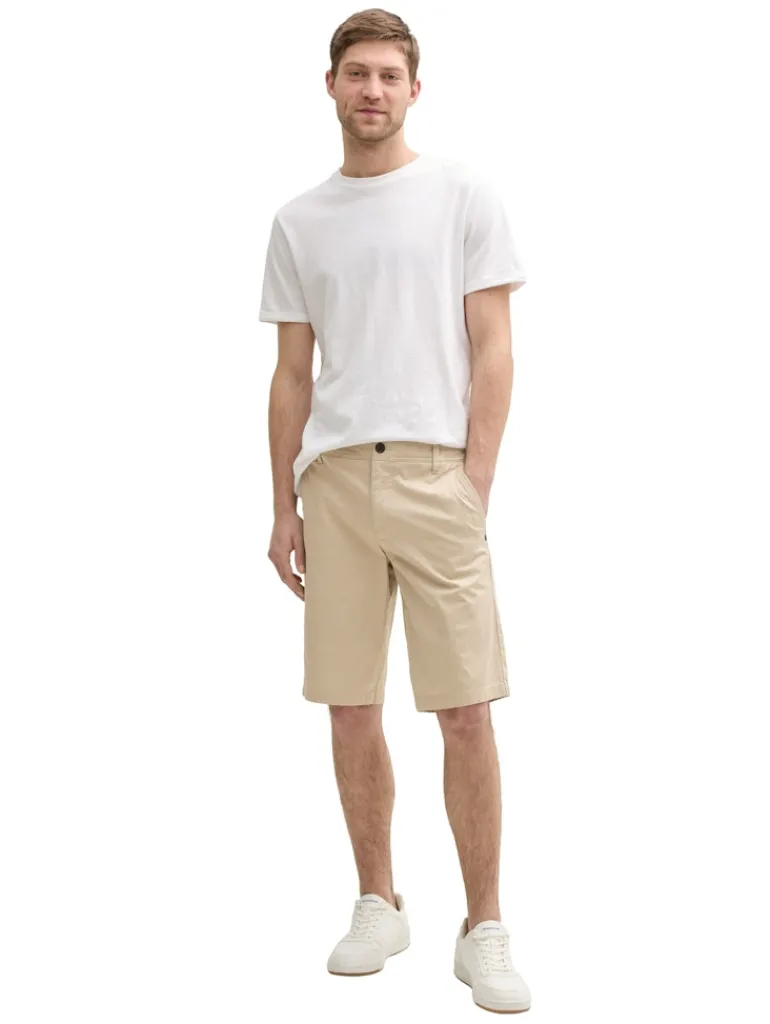Slim Chino Shorts beige triangle print