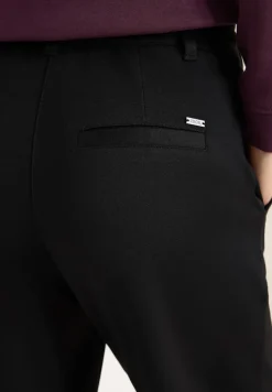 Straight Leg Jersey-Hose black
