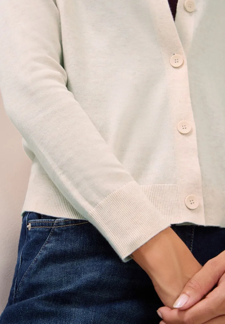 Strickjacke mit Knopfleiste oat milk beige melange