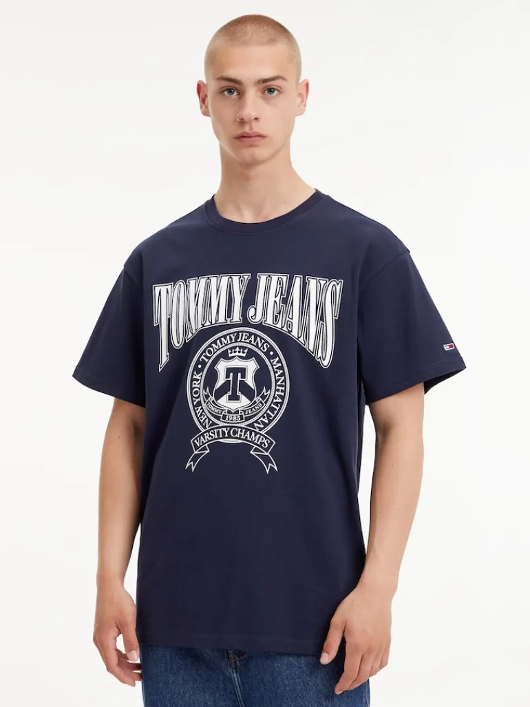 TJM RLXD VARSITY LOGO TEE twilight navy