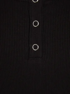 TJW BBY BUTTON RIB C-NECK black