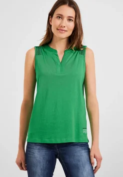 Top mit Smockdetails fresh green