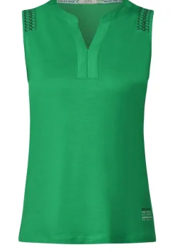 Top mit Smockdetails fresh green