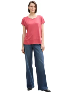 T-Shirt aus Materialmix berry red