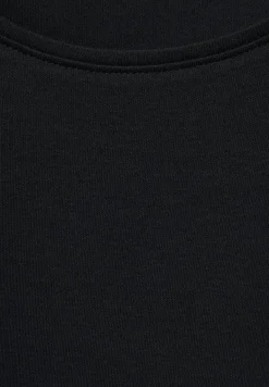 T-Shirt in Unifarbe black