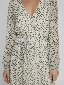 VIFALIA SMOCK V-NECK L/S DRESS - NOOS egret