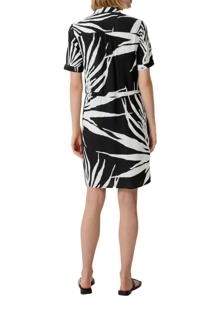Viskosekleid mit Crêpestruktu schwarz