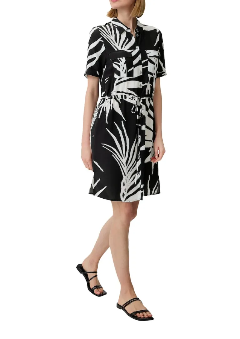 Viskosekleid mit Crêpestruktu schwarz