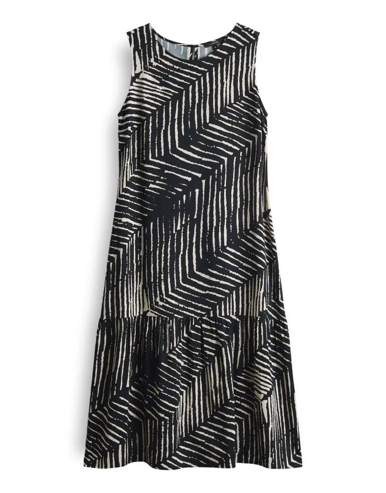 Wicy palm leaves black
